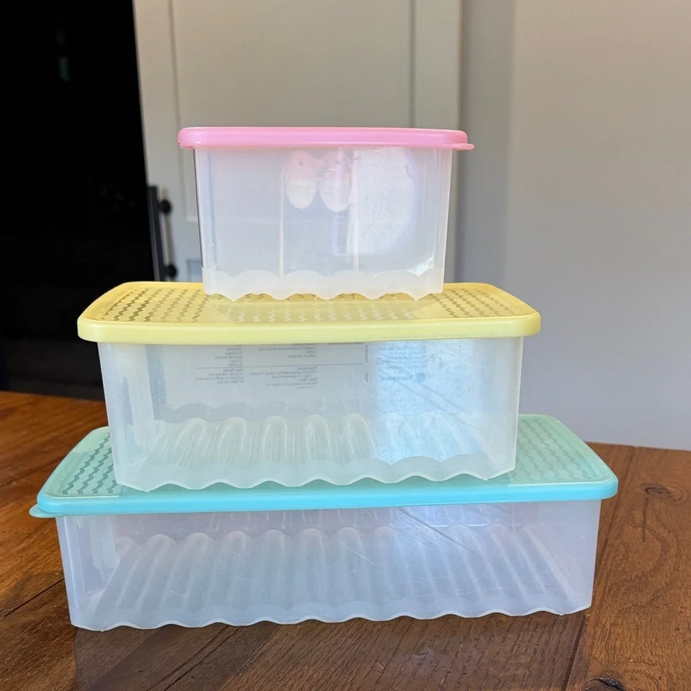 Tupperware FridgeSmart Set in Pink, Yellow & Blue Lids - Picture 2 of 5